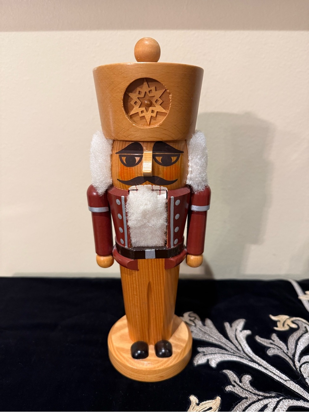 Vtg Erzgebirge Expertic Wooden Soldier Nutcracker Made in GDR East Germany 11"